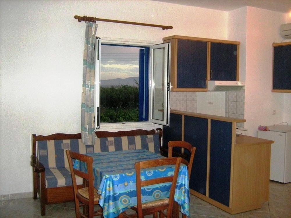 Palmos Self-Catering Apartment With Sea View Кастраки Экстерьер фото